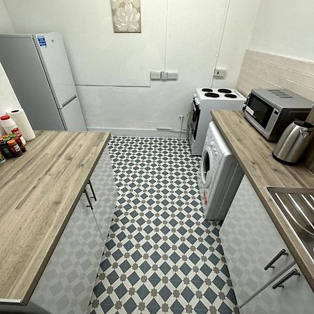 Spectacular 2 Bedroom On Tower Bridge Лондон Экстерьер фото